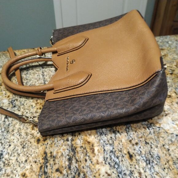 Michael Kors Mae Small Logo and Pebbled Leather Messenger Crossbody Bag Brown - Picture 8 of 16